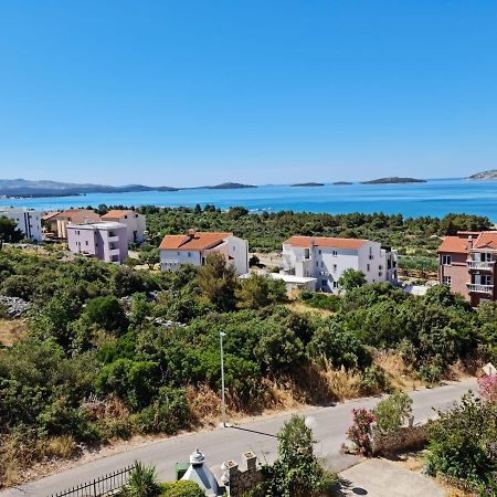 Apartment Luka With Balcony, Sea View And Free Parking Šibenik Exterior foto