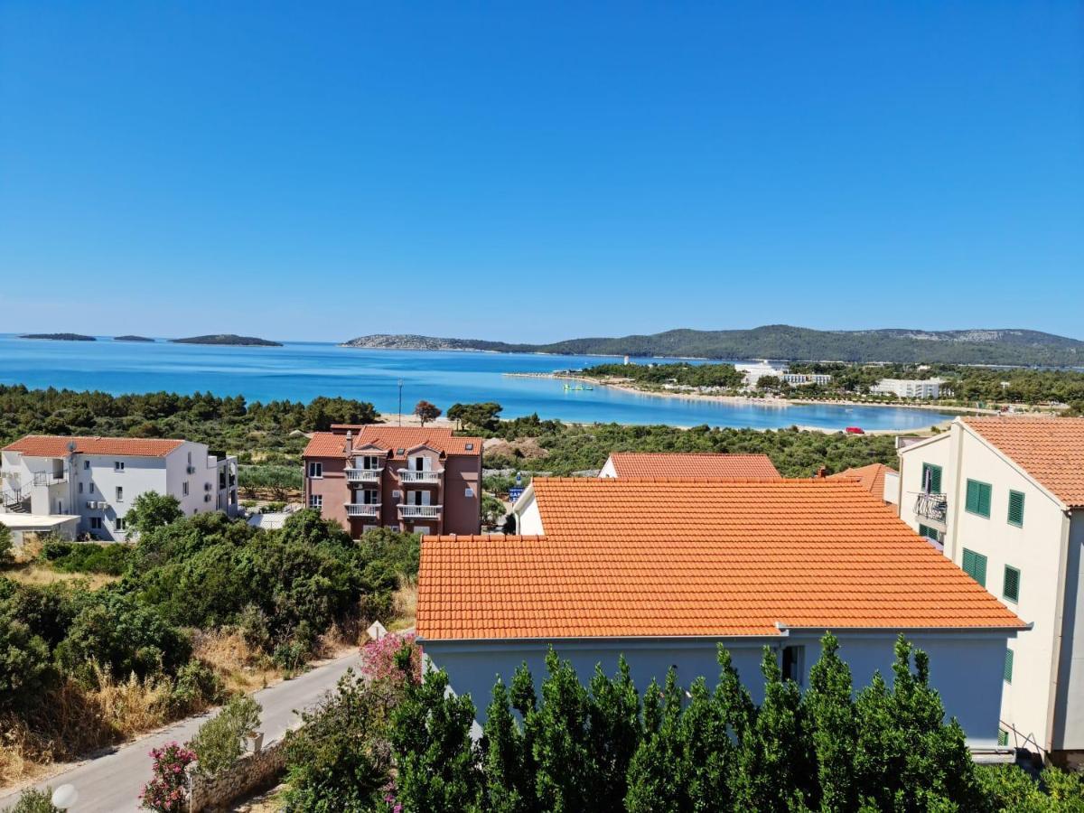 Apartment Luka With Balcony, Sea View And Free Parking Šibenik Exterior foto