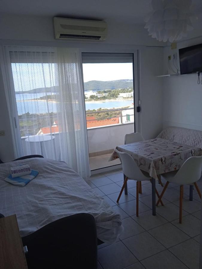 Apartment Luka With Balcony, Sea View And Free Parking Šibenik Exterior foto